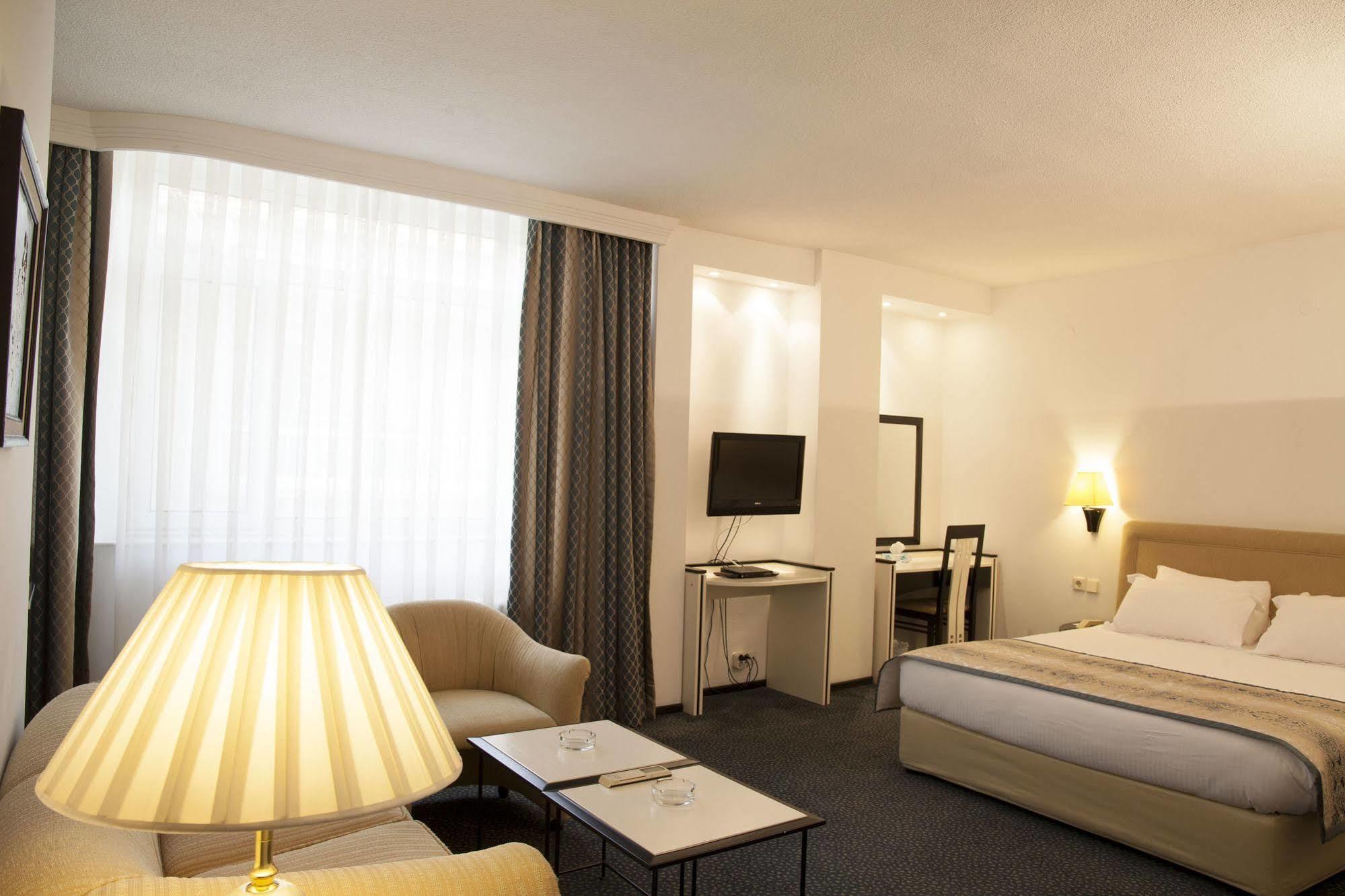 King Hotel Guvenlik Ankara Luaran gambar
